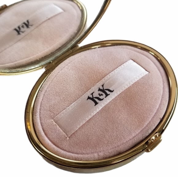 Vintage Mid Century 1940s Kotler & Kopit Brass Butterfly Mirrored Puff Compact - Picture 13 of 16